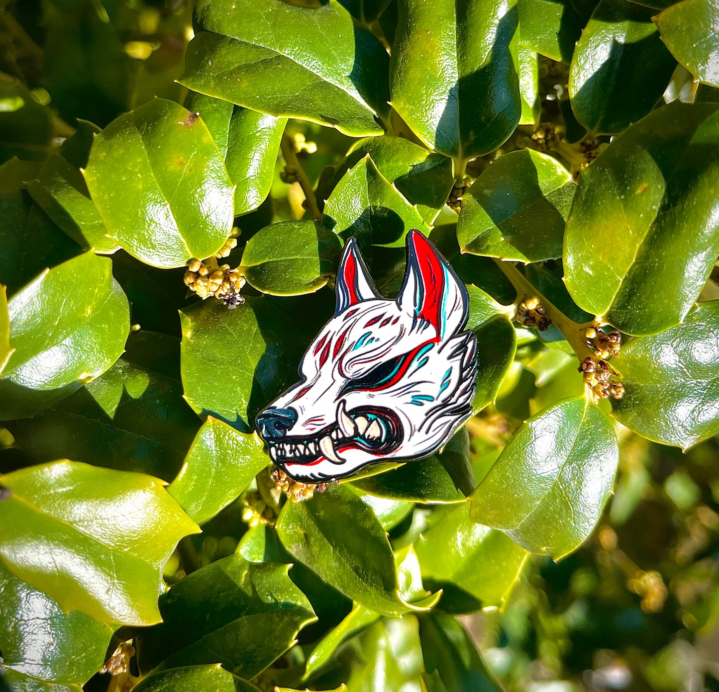 Kitsune enamel pin