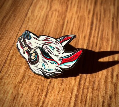 Kitsune enamel pin